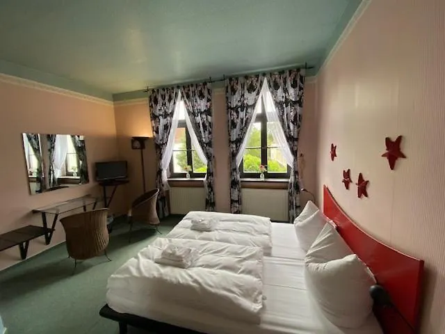 Hotel-Sternthaler /Rathauseck-1